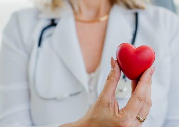 Fájdalom tünetei szívinfarktus előtt – cikkajánló: femina.hu