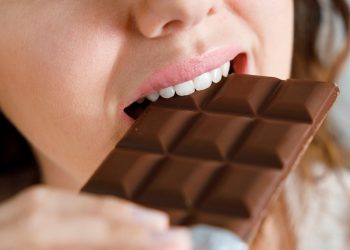 Nehézfémek az étcsokiban: hatásuk ránk – cikkajánló: www.noklapja.hu
